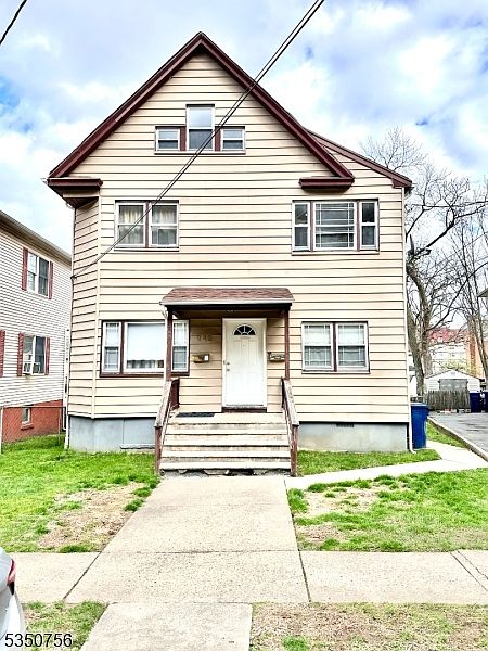 1st image of 242 3Rd St