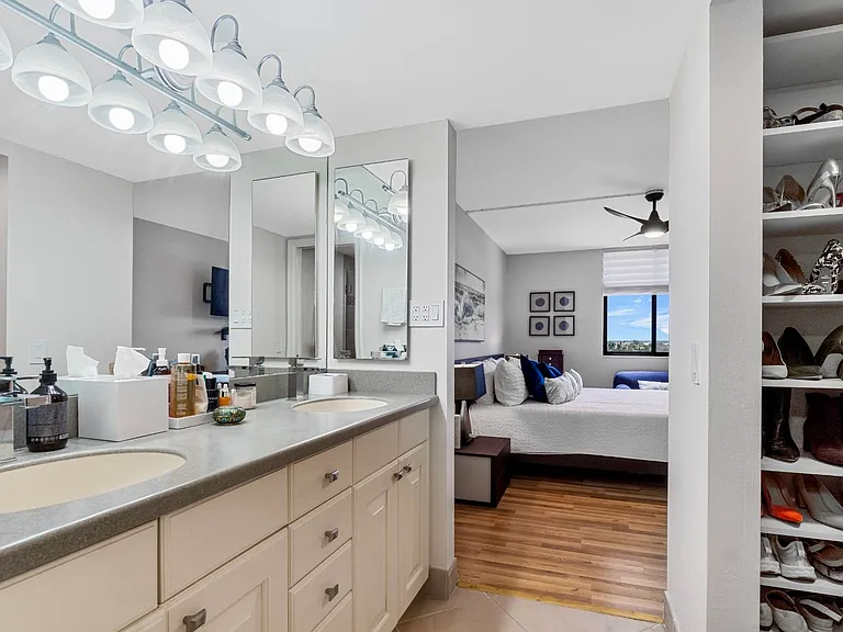 6287 Bahia Del Mar Cir #706 — Photo 11