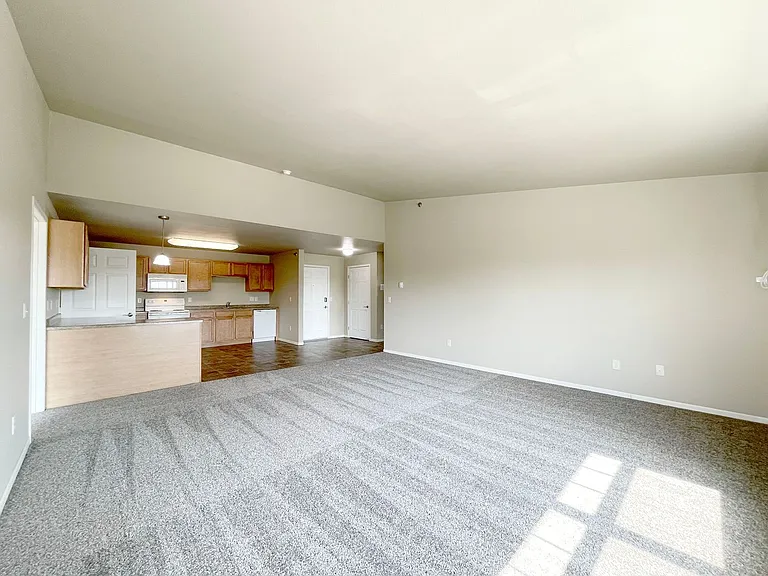 Willow Brooke Lodge Apartments — Photo 7