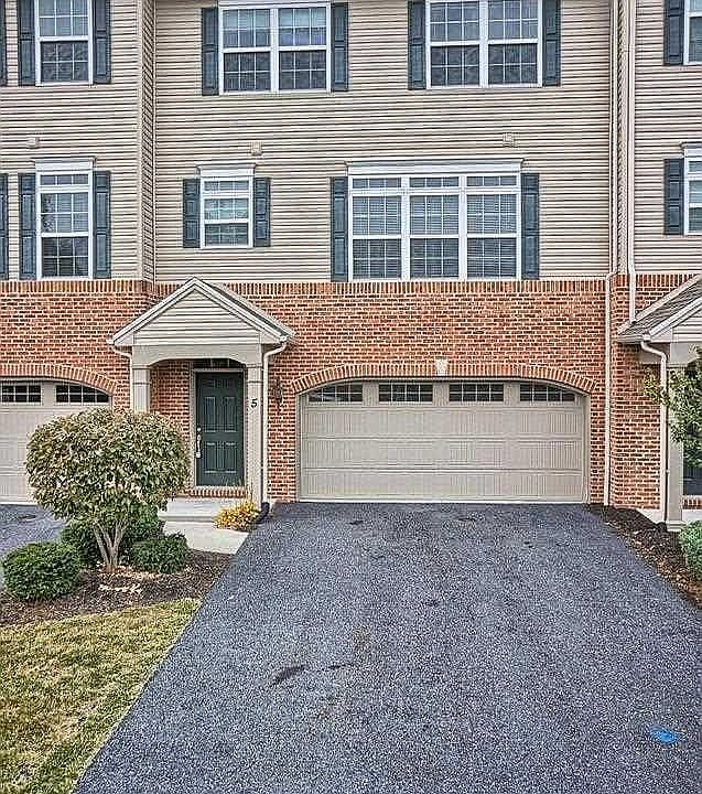 1st image of 16 Dougherty Dr