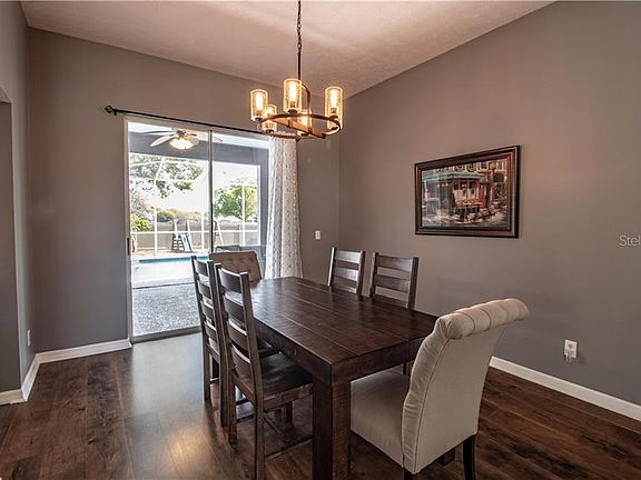 3rd image of 2707 Bent Leaf Dr