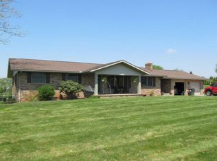 124 Pleasant Valley Rd NW, Sugarcreek, OH 44681