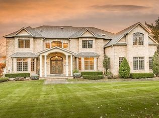 6 Tokay Ln, Monsey, NY 10952