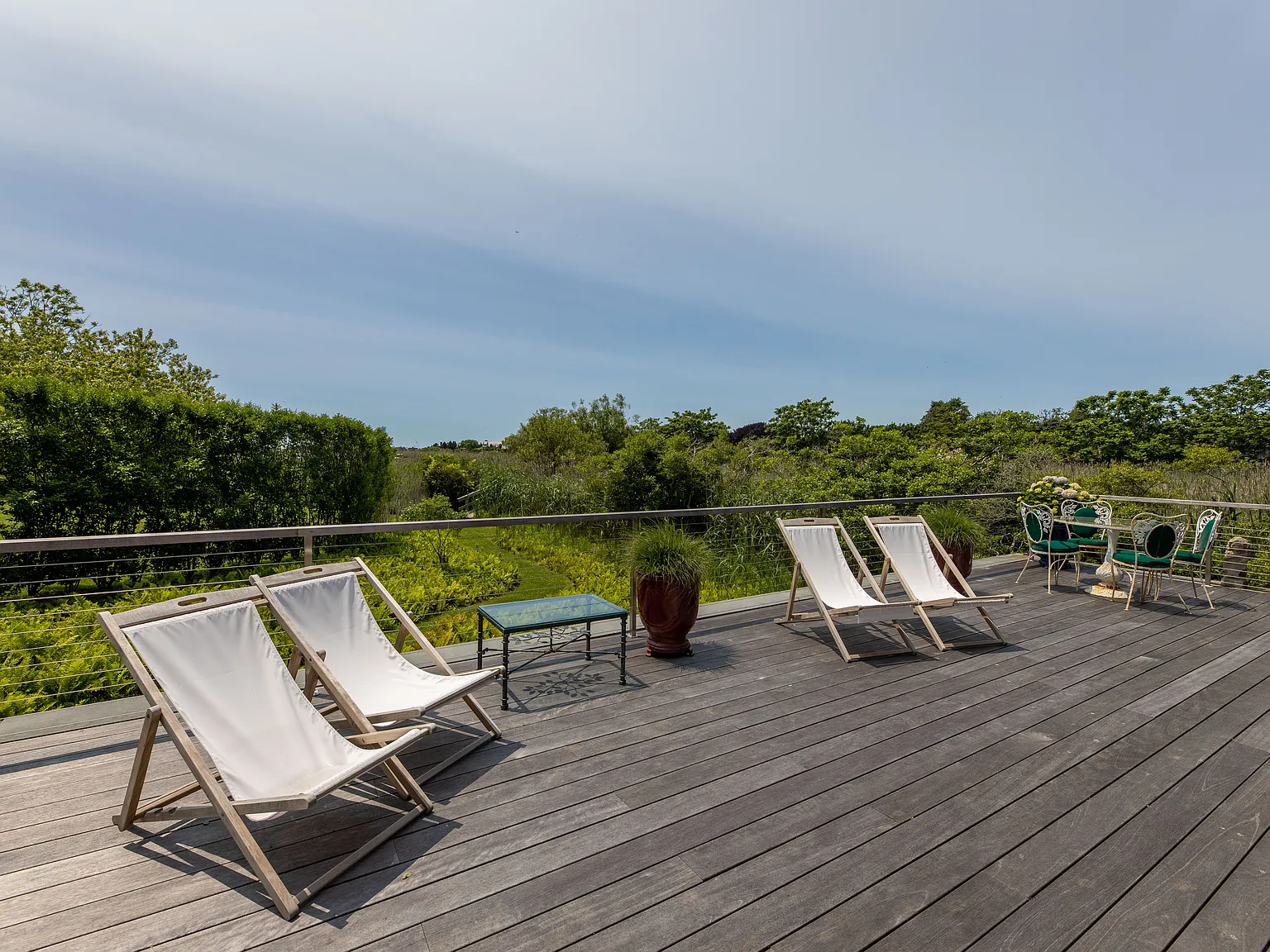 Rustic elegance in this modern farmhouse with private pool — Photo 2