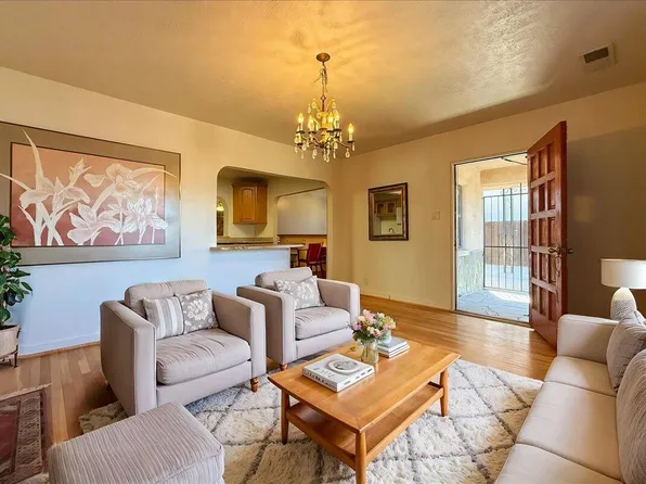 2842 Morningside Dr NE, Albuquerque, NM 87110