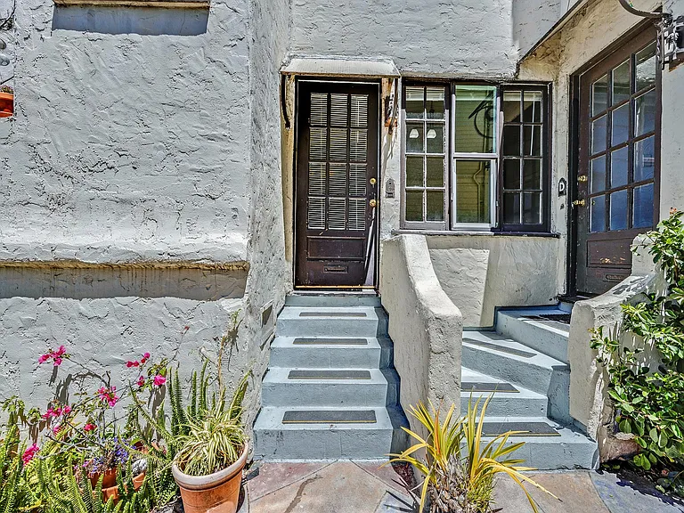 1619 Walnut St #C — Photo 1