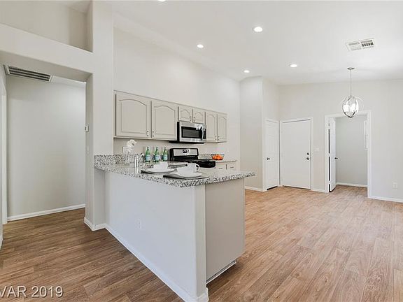 5th image of 7825 Lovely Pine Pl