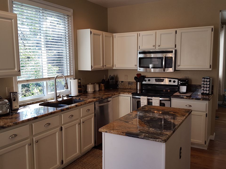 2nd image of 7006 Townsend Dr