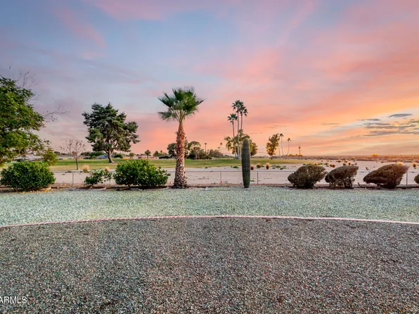 11049 W CRESTBROOK Drive, Sun City, AZ 85351