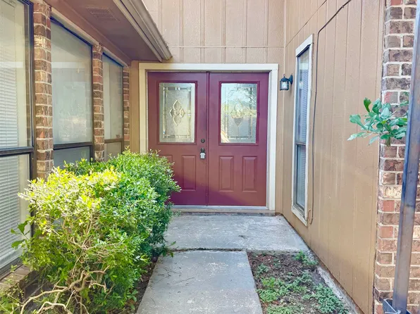 6360 Forest Trail Cir, Beaumont, TX 77713