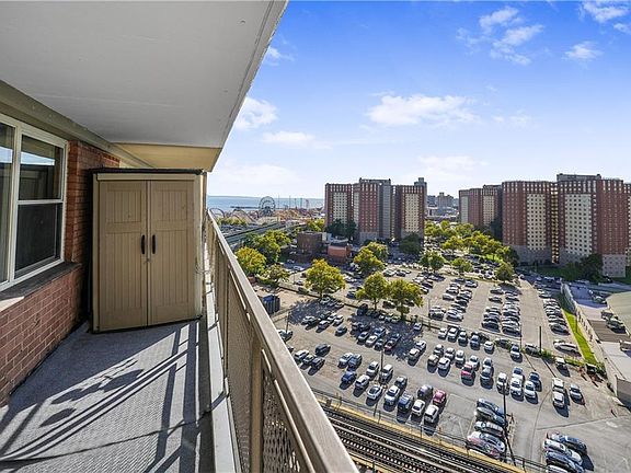 2nd image of 2944 W 5th St APT 15S