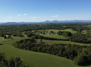 2556 Rock Cliff Rd, Bedford, VA 24523