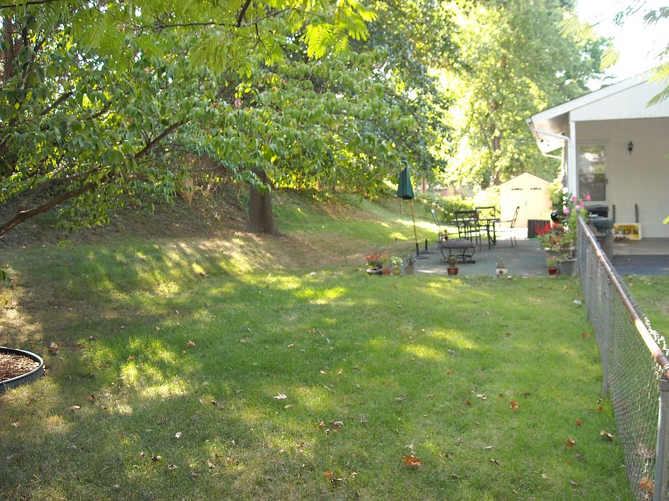 1st image of 410 McLaughlin Dr
