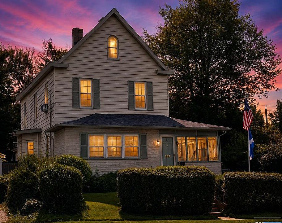1st image of 292 Orient Way