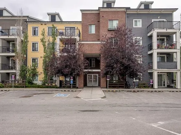 755 SW Copperpond Blvd SE #4303, Calgary, AB T2Z 4R2