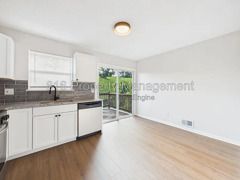 7030 Ewing Ave #7028 — Photo 6