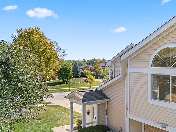 4th image of 1152 Courtland Dr #406