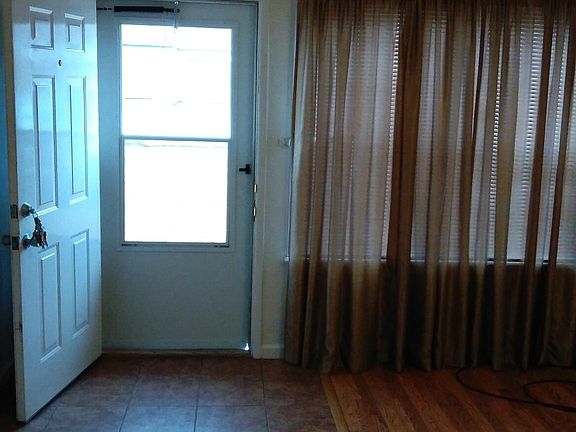 3rd image of 2309 NW 30th St
