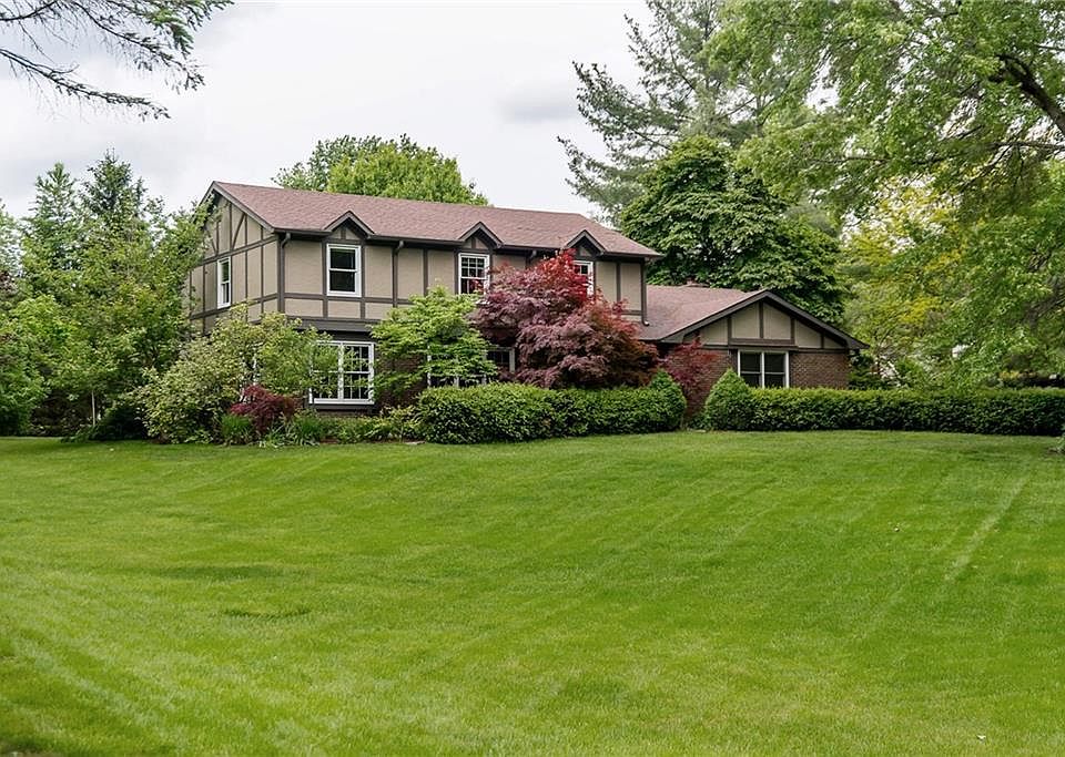1st image of 8601 Green Braes North Dr