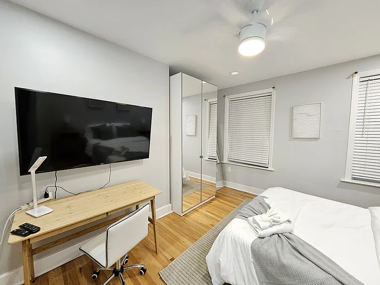 709 Pine St #3 — Photo 5