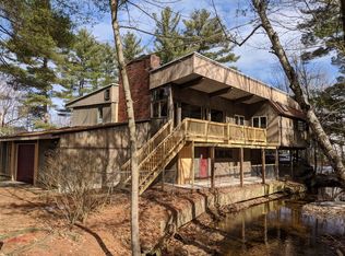 12 Myers Ln, Springvale, ME 04083