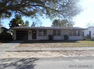 1057 Berkshire Rd, Daytona Beach, FL 32117