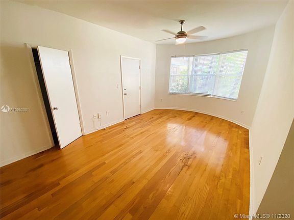 2nd image of 1061 Euclid Ave #106