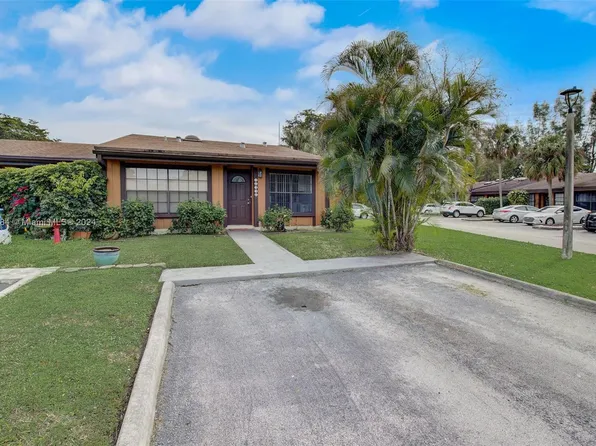 10330 Juniper Ct #10330, Hollywood, FL 33026