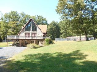 2193 Bear Pen Hollow Rd, Lock Haven, PA 17745