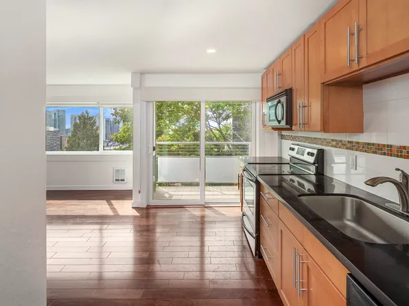 705 E Republican St APT 504, Seattle, WA 98102