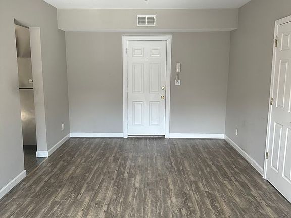 3rd image of 1506-1512 N King St #2
