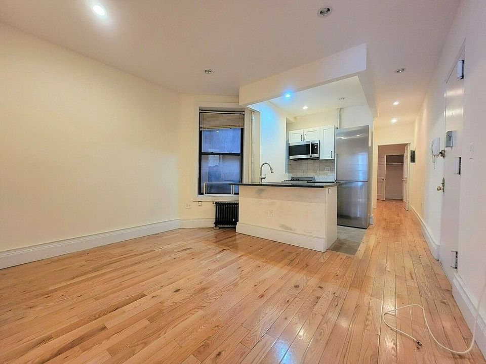 1st image of 111 E 7th St APT 22