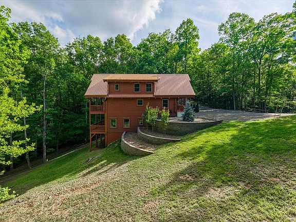 5th image of 273 Ridgewood Dr