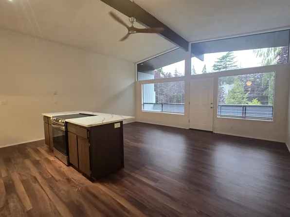17617 Linden Ave N #0, Seattle, WA 98133