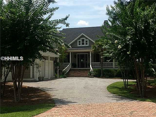 1st image of 14 Island Creek Dr