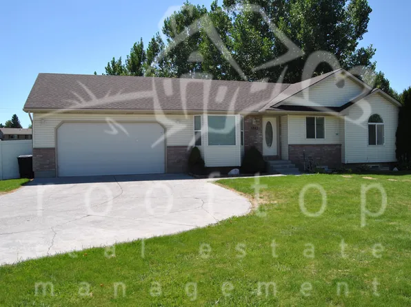 3882 Ridgeview Cir, Idaho Falls, ID 83406
