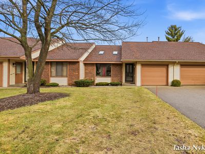 461 Cherry Ln, Holland, MI, 49424
