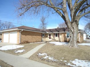 1515 Lochedem Dr, Storm Lake, IA 50588