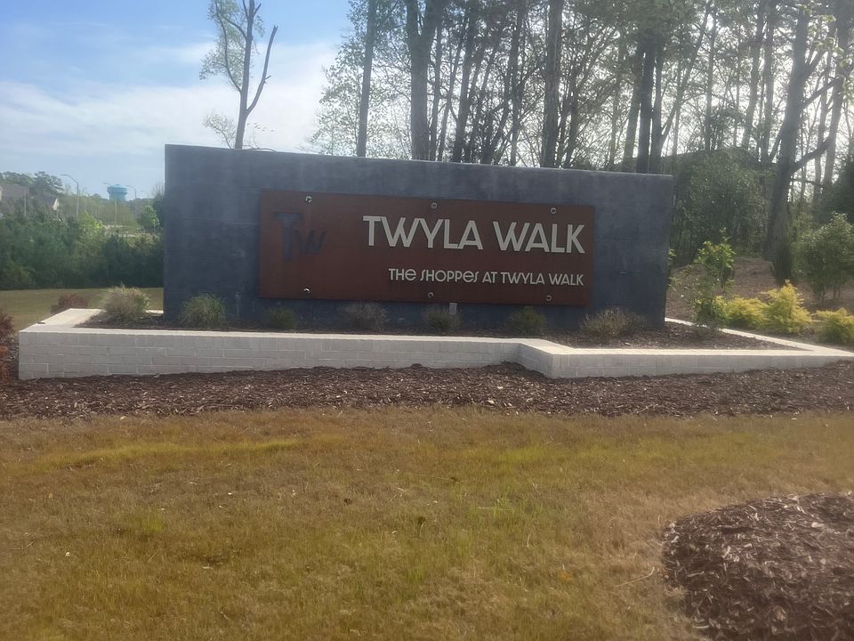 1st image of 600 Hedrick Ridge Rd Unit 106