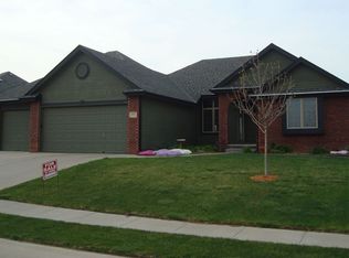 750 Key Cir, Carter Lake, IA 51510