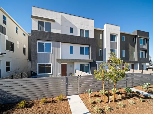 27314 Bear Creek Ln, Valencia, CA 91381