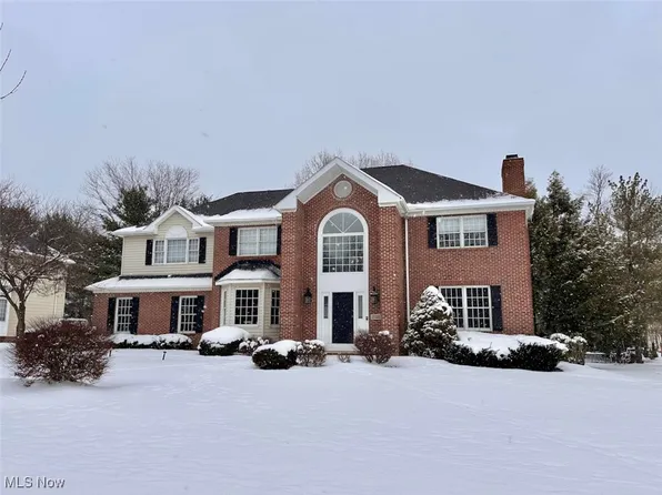 3725 Tamarisk Dr, Akron, OH 44333