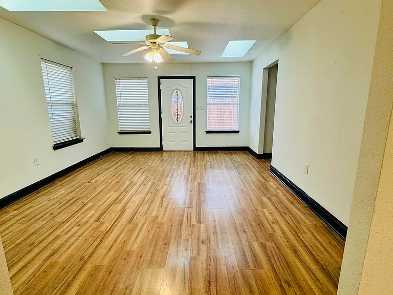 5206 Pond Lake Dr #2 — Photo 20