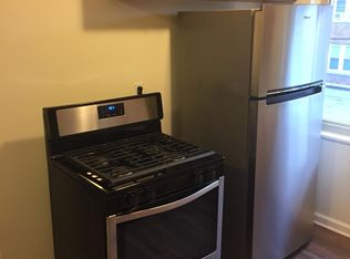 1433 Riverside Dr #6, Lakewood, OH 44107