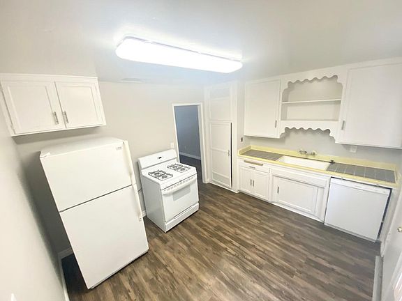 4th image of 6120 Nancy Dr
