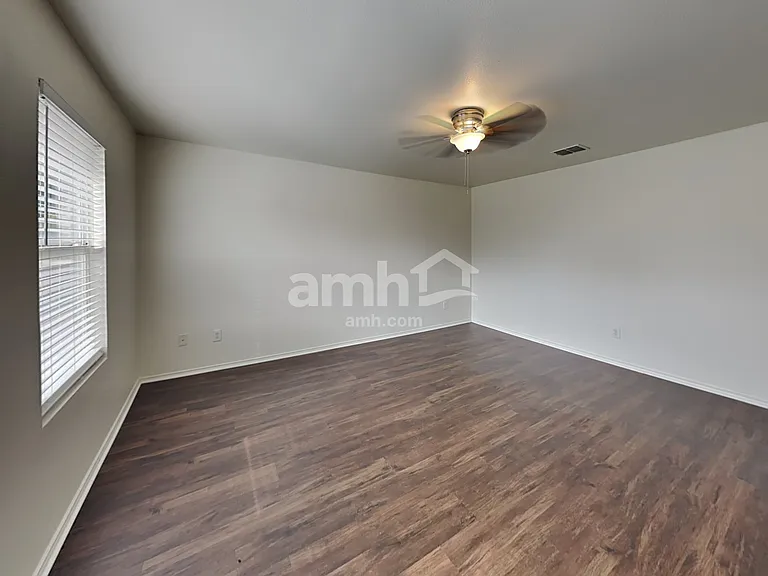 1101 Eagle Claw Dr — Photo 9