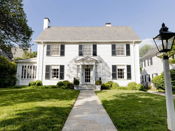 1814 Saint Andrews Rd, Greensboro, NC 27408