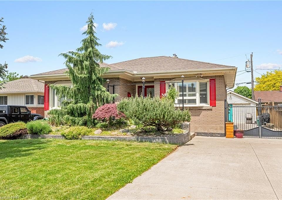 11 Meadowvale Dr, Saint Catharines, ON L2N 3Z6 MLS 40589333 Zillow