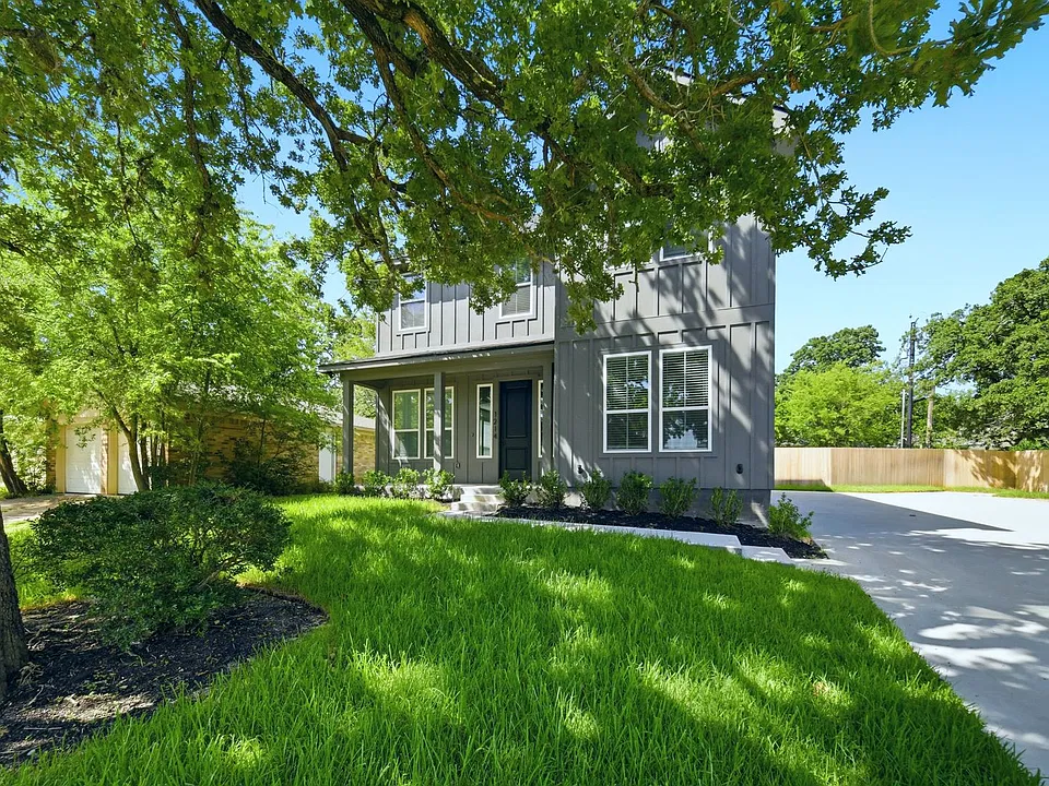 1214 Neal Pickett Dr