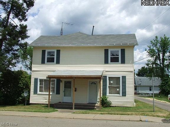 2nd image of 145-145 1/2 Deersville Ave SW